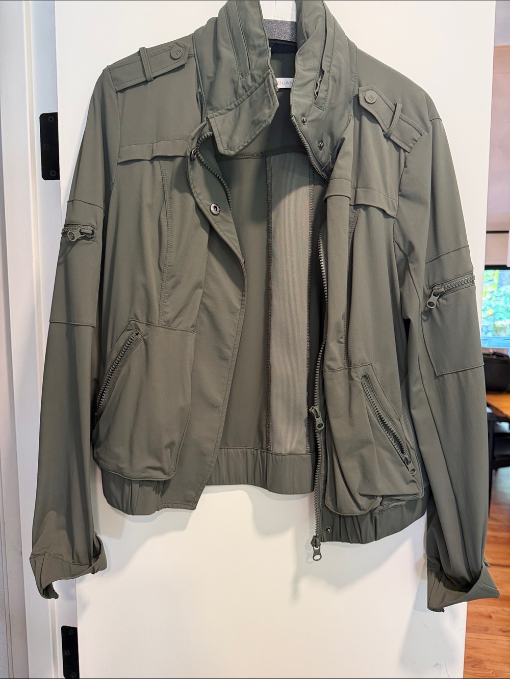 Ladies blanc noir size medium like new olive Utility Jacket with Zip Pockets